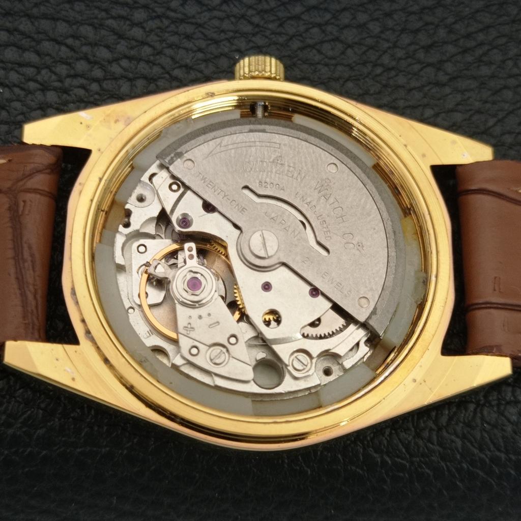 VINTAGE REFURBISHED CITIZEN AUTOMATIC JAPAN MENS GOLDEN DIAL WATCH a445312-1