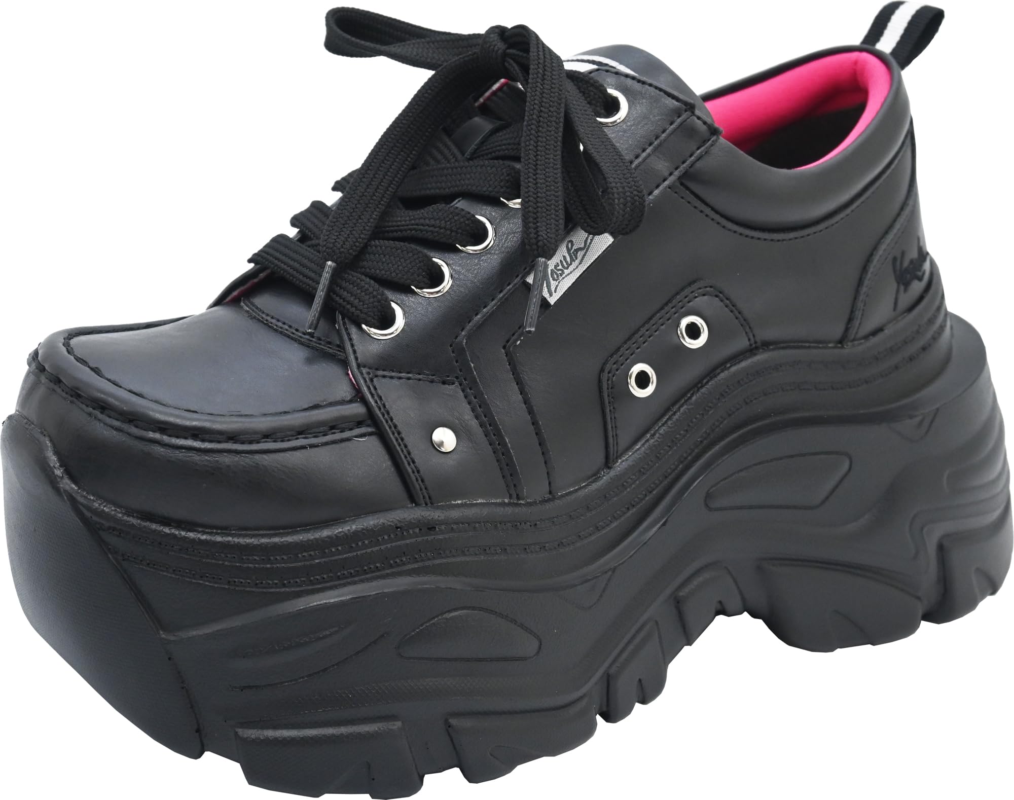 

Кроссовки на толстой подошве со шнуровкой