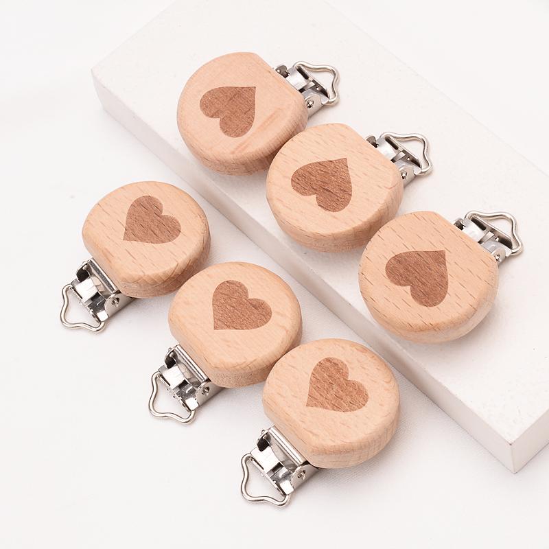 1Pcs Cute Modelling Beech Wood Pacifier Clip Baby DIY Cartoon Animal Wooden Log Pacifier Clips Nipple Chain Holder BPA Free