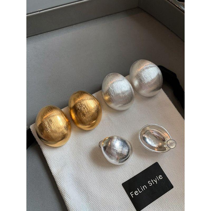 Heavy Industry Exaggerated Personality Brushed Silver Metal Large Ear Studs Earrings Women Light Luxury High-Grade Unique Temperament Earrings