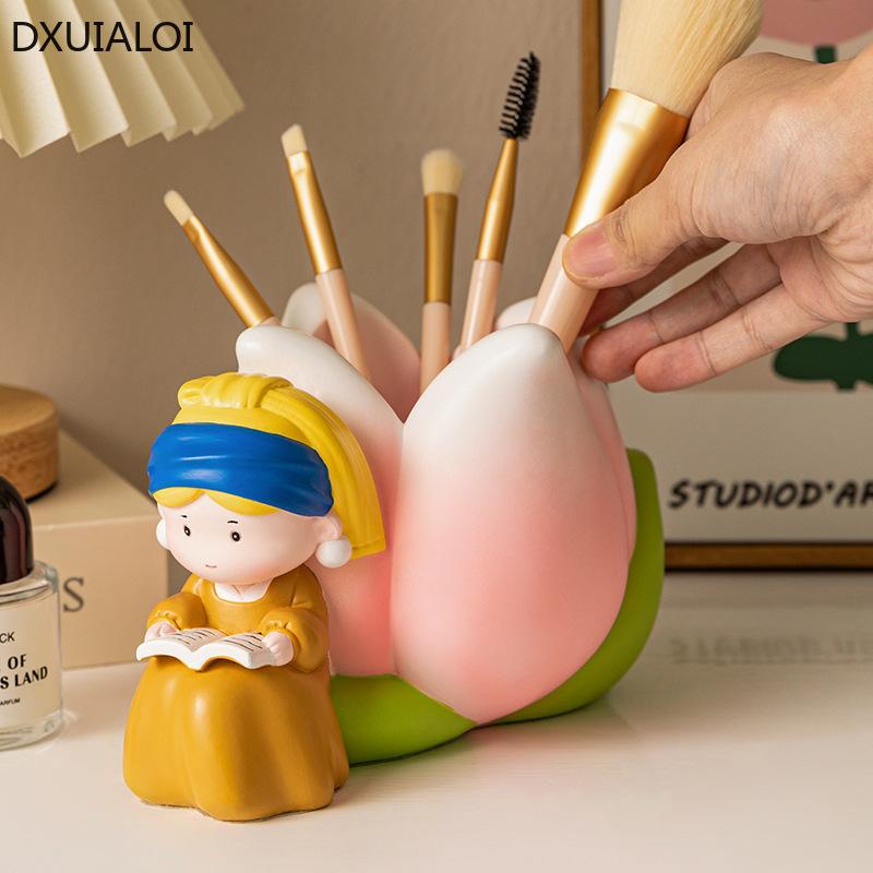 Creative Cute Character Sculpture Pen Holder Office Desktop Storage Decoration Student Practical Stationery Home Decoration