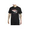 Nike T-shirt męski z krótkim rękawem, z okrągłym dekoltem, z nadrukiem kreskówkowym skateboardu, z obniżonymi ramionami, czarny FJ1138-010