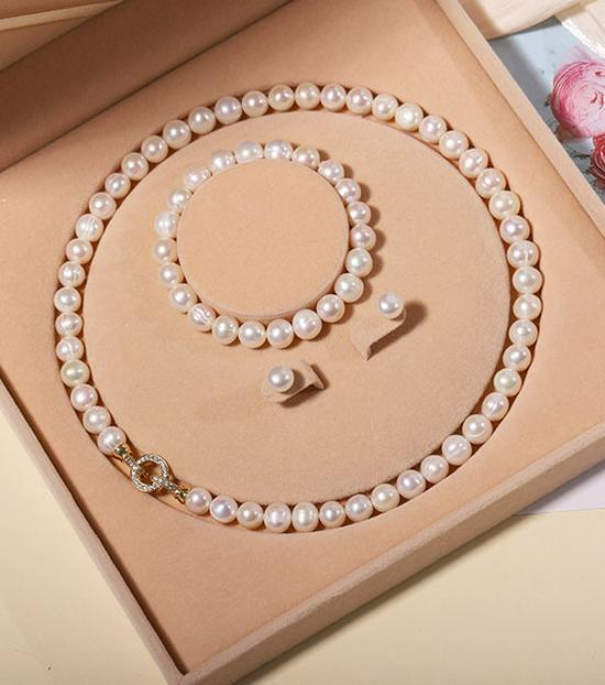 Zhuji Natural Freshwater Pearl Necklace Set: Green Water Drop Design - Perfect Mother's Day Gift