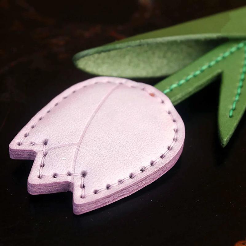 Pu Leather Tulip Flower Keychain Multi-Color Bag Pendant Vintage Cartoon Design Car Keyring Charm Gifts