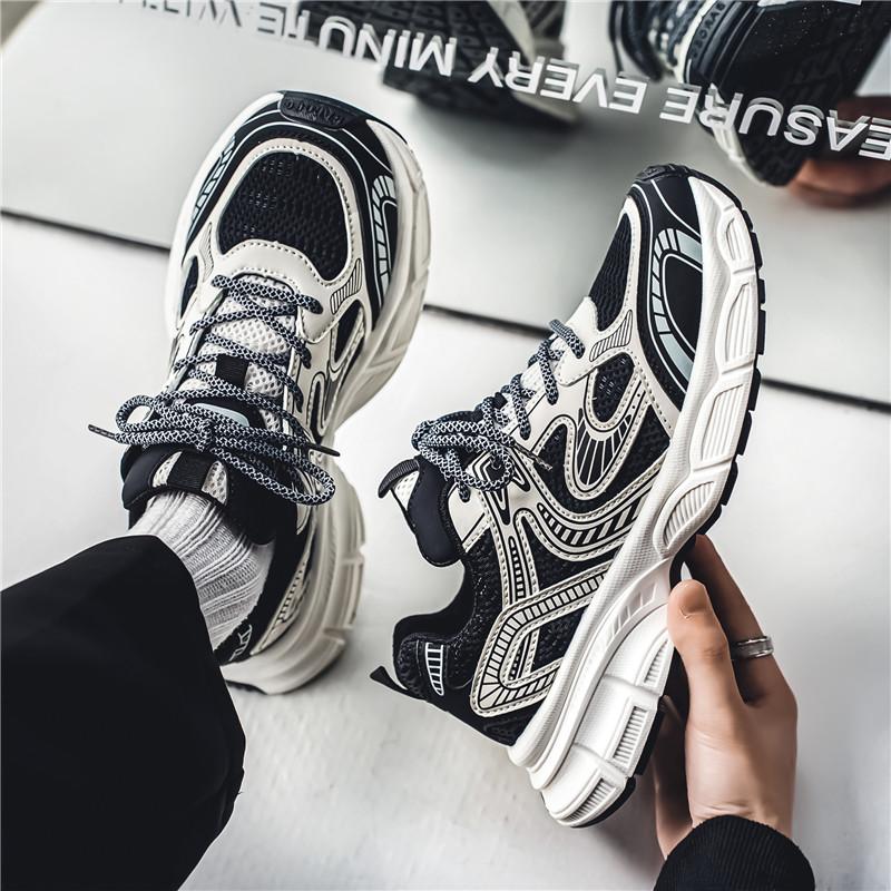 

2024 Новые летние сетчатые дышащие спортивные кроссовки, модные и стильные, с толстой подошвой, удобные для бега и противоскользящие 40 чёрный