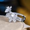 Elegante doppelte Schmetterlingsringe für Frauen, trendige funkelnde silberne Farbe, Eheringe, Brautschmuck