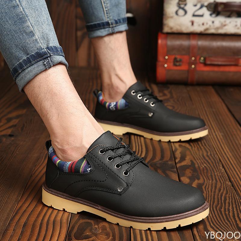 New Men's board Shoes British casual leather shoes Trendy comfortable workwear footwear Fashion lightweight Male Sneakers Homme