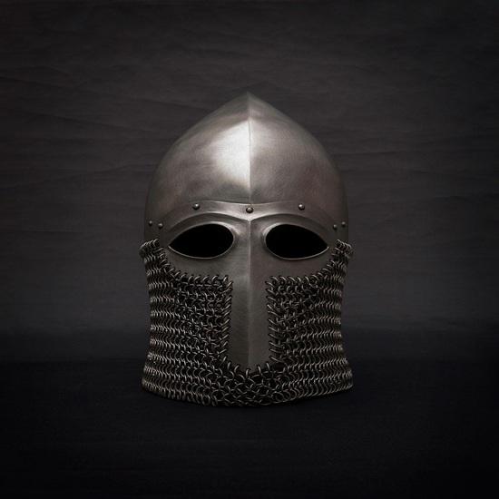 

Норманнский шлем с кольчужным авентайлом, боевой шлем в стиле викингов-крестоносцев, средневековые доспехи для LARP, реконструкции, SCA, косплея, подарок