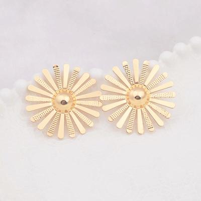 Orecchini a bottone rotondi in metallo color oro liscio con grande girasole esagerato, personalità geometrica unica, regalo per gioielli da donna