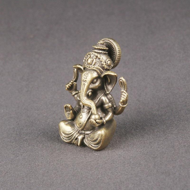 Vintage Brass Thai Elephant God Desktop Ornament Elephant Trunk God Of Wealth Bronze Carving Crafts Collection Home Decoration