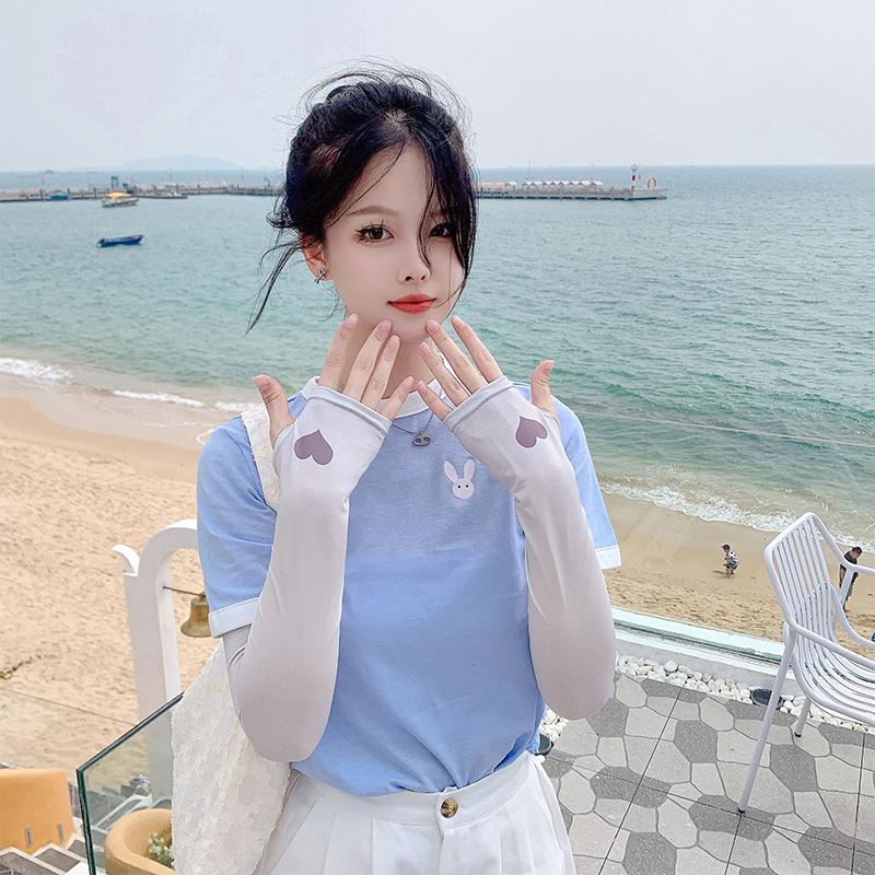 

1 пара летних солнцезащитных рукавов с принтом сердечек, ледяной шелк, защита рук, защита от УФ-лучей, перчатки для женщин, девушек, для вождения, нарукавники