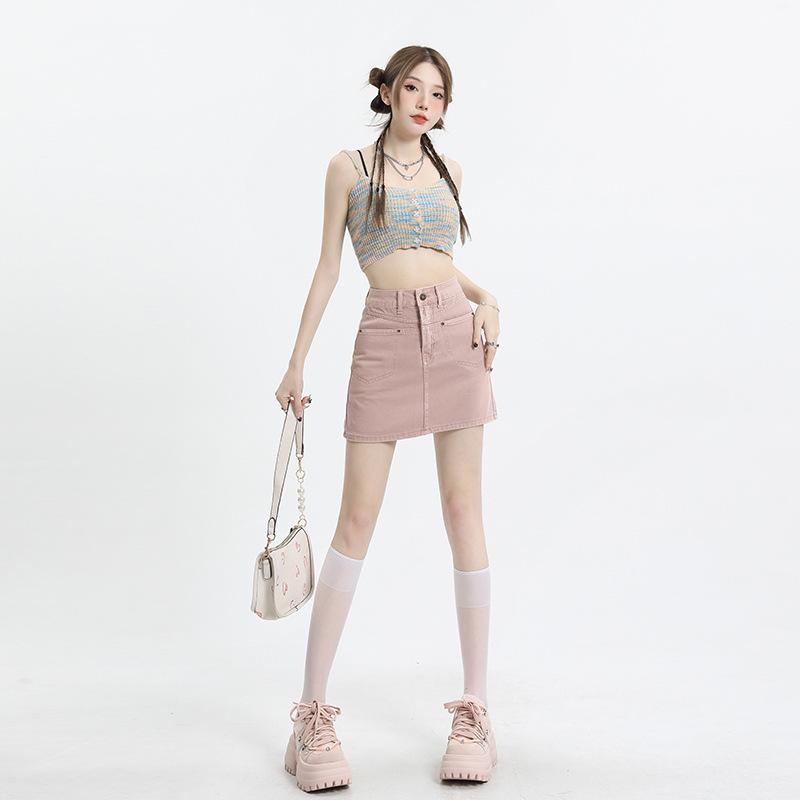 

Женская летняя джинсовая юбка А-силуэта грязно-розового цвета с высокой талией — облегающая, не пропускающая влагу, неэластичная. L