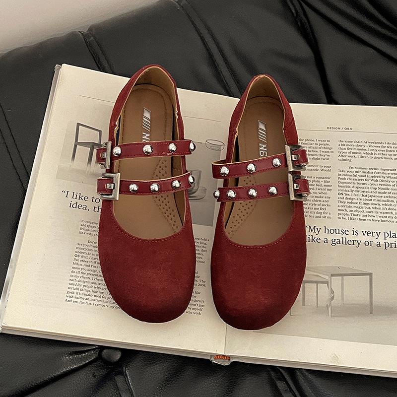 Retro style cross buckle women's Mary Jane shoes autumn fashion round head comfortable wear wedge heel single shoes small leather shoes