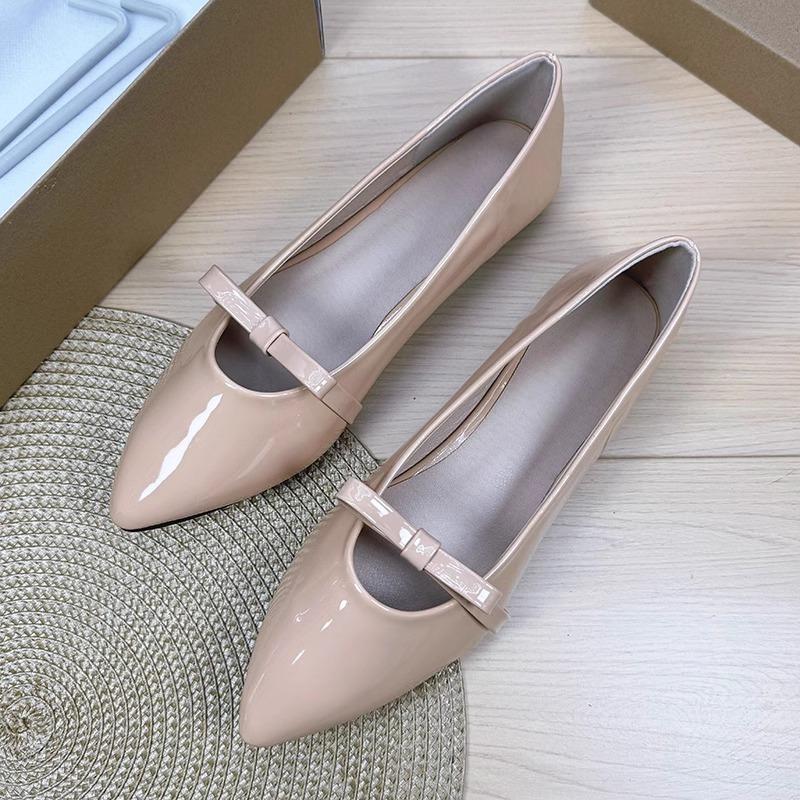 Fashion Butterfly Flat Shoes for Women Spring and Autumn 2025 Mary Jane Shallow Mouth French Retro Pointed Toe Plus Size Women's Shoes