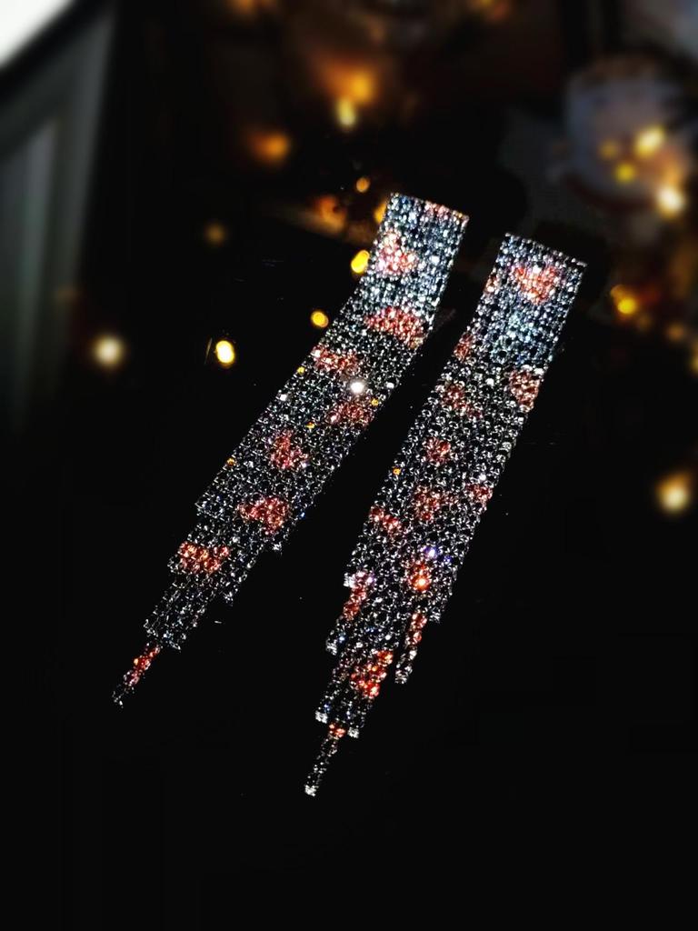 Elegant Rhinestone Tassel Earrings: High-End Shiny Diamond Design for Women
