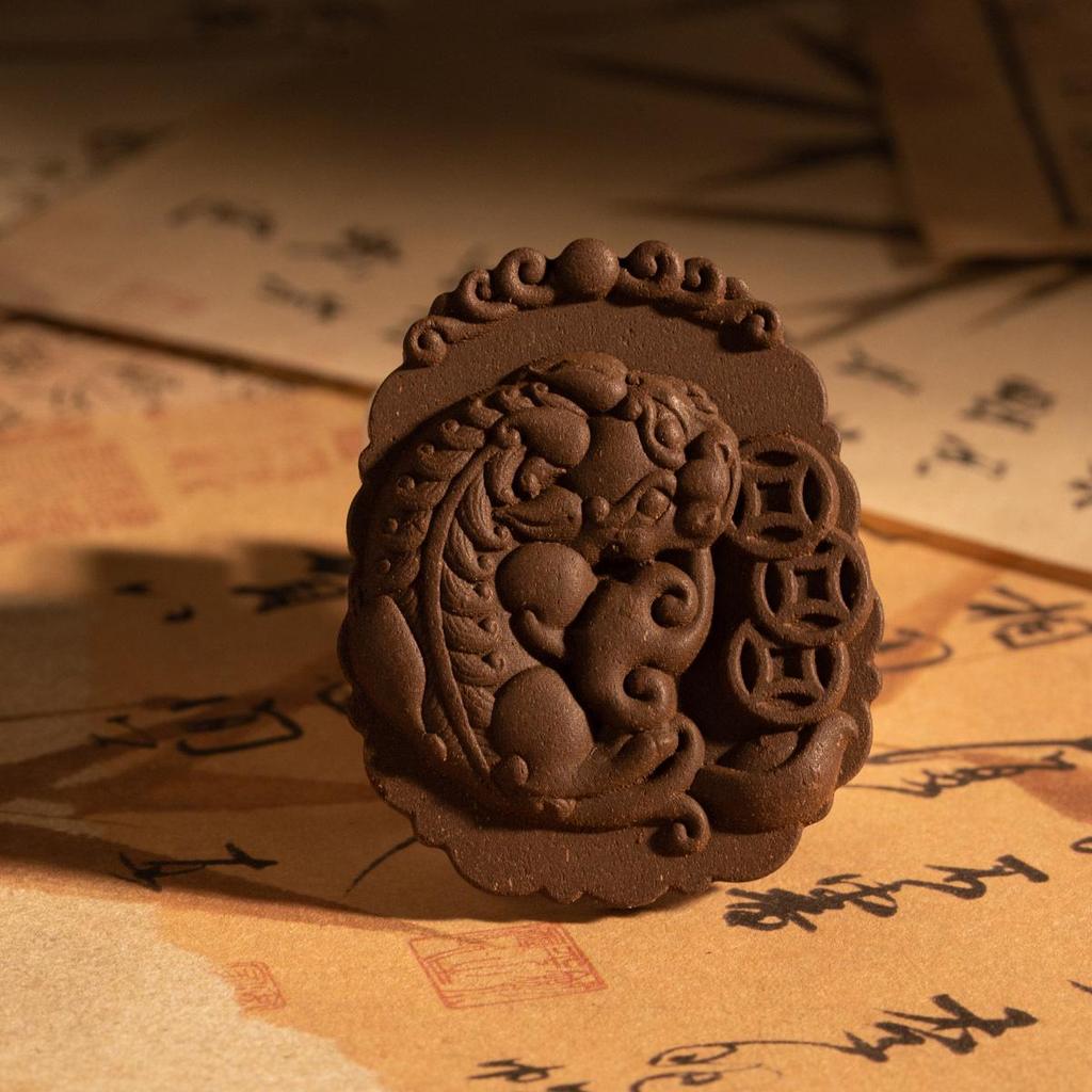 Ambergris Pixiu Aromatherapy Scented Copper Coin Pendant Necklace