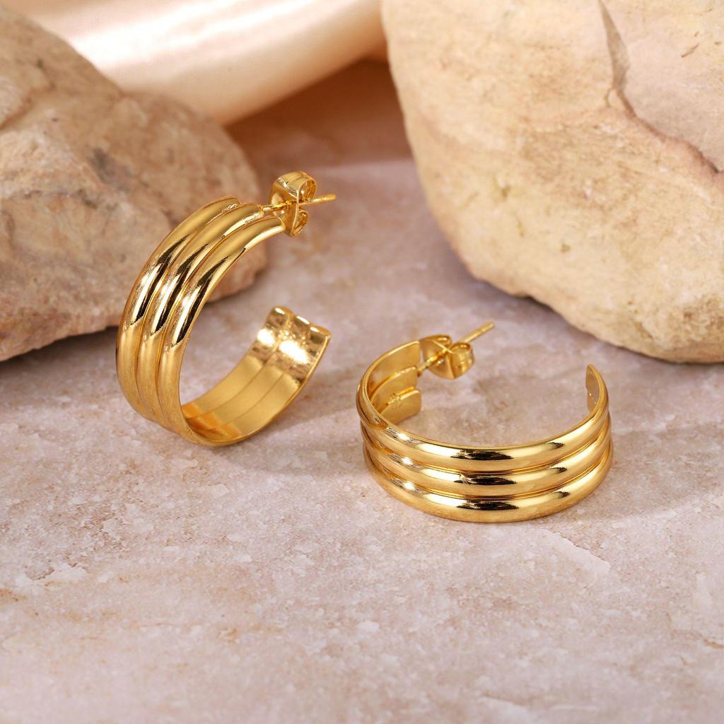 2025 Lightweight Luxury Titanium Steel Earrings: Colorfast High-End Ear Cuffs for Women