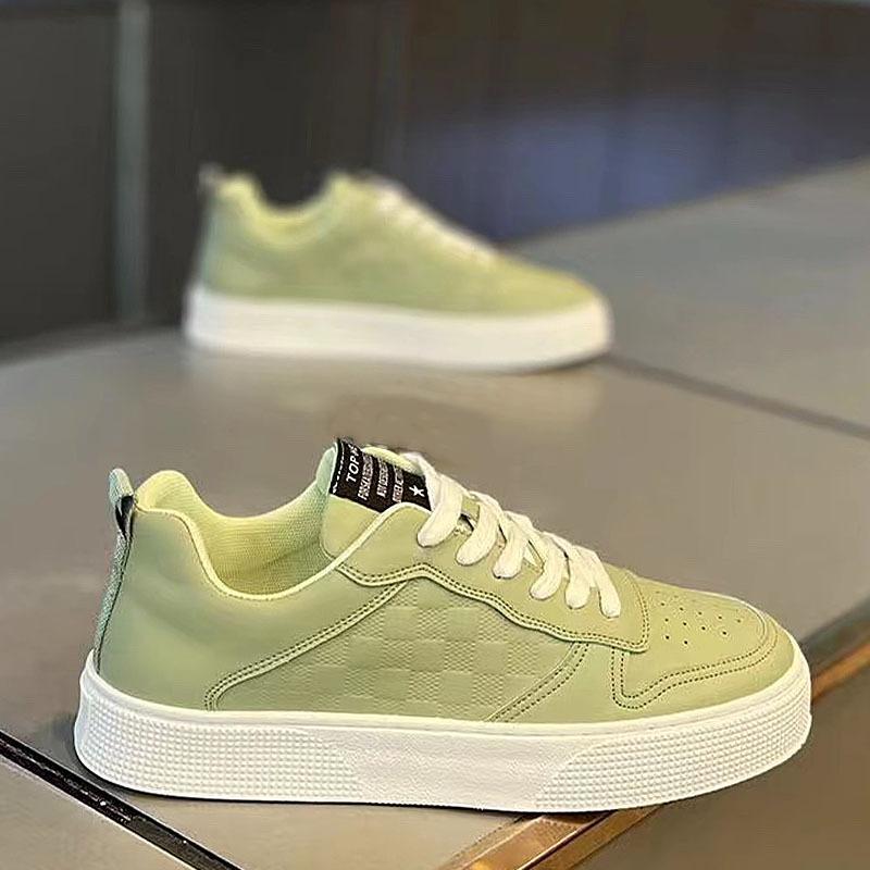 New Shoes for Men Leather Casual Shoes Fashion Checkered Flats Skateboard Shoes Youth Street Cool Sneakers