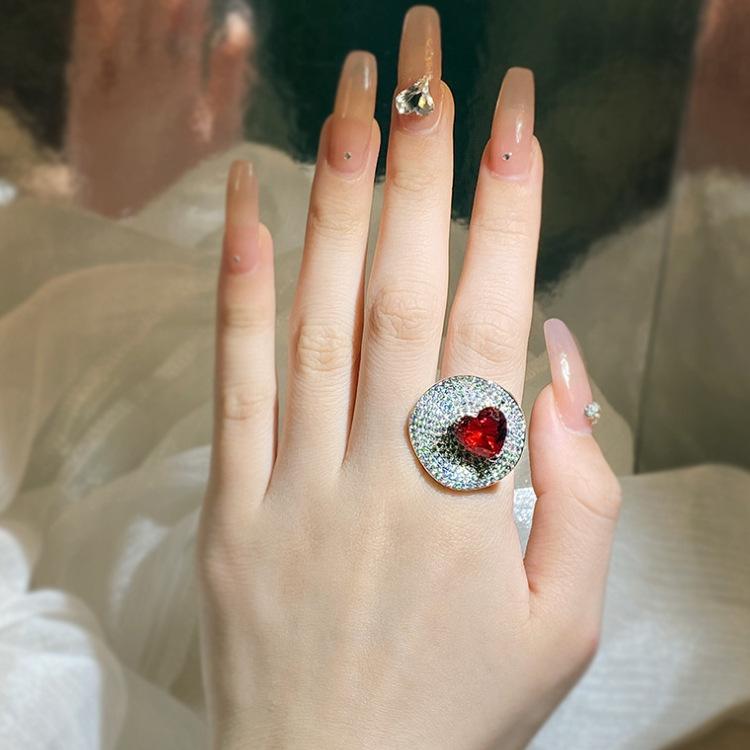 Fashion Retro Temperament Bright Dove Love Zircon Ring Female Opening