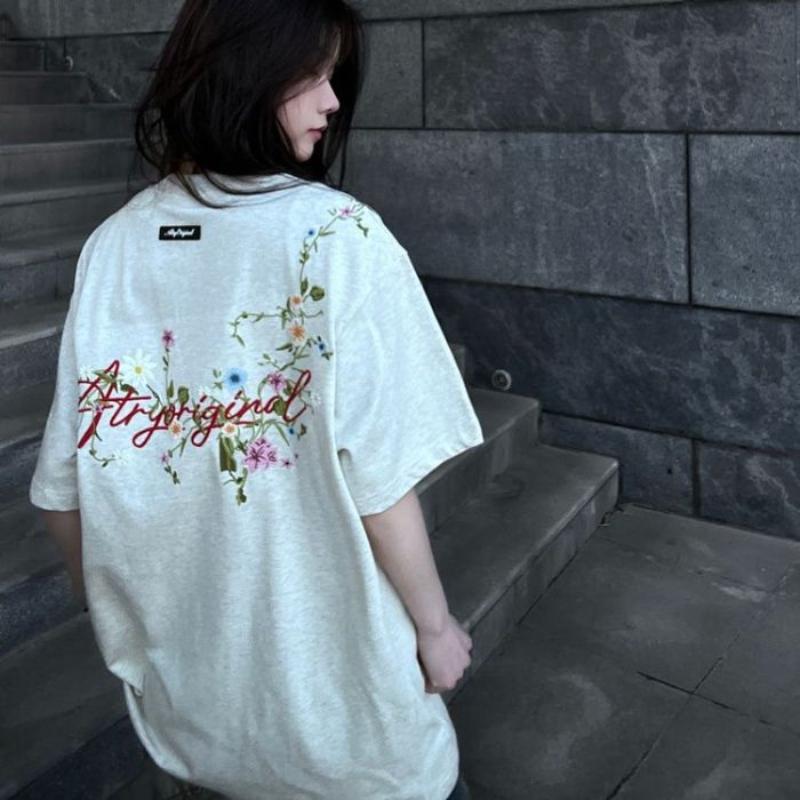 Koreańskie Damskie Koszulki z Krótkim Rękawem Casualowe Oversize z Haftem Kwiatowym Damskie T-shirty Moda Damska Bawełniana Koszulka biała y2k Topy