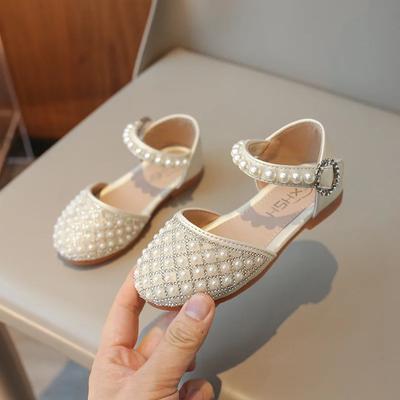 Letní dětské sandály pro dívky Luxusní kamínkové princeznovské ležérní svatební párty ploché boty Módní sladké dětské perlové sandály