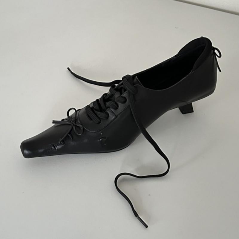 Fashion Retro Square Toe Lace Up Leather Pumps 2025 New Spring Temperament Niche Women Mid Heel Shoes Versatile Soft Women Shoes