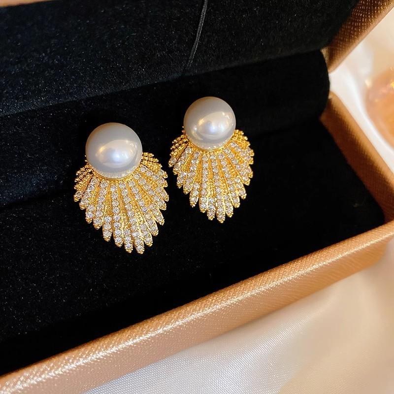 

Gentle purple retro Hong Kong style chiffon flower earrings romantic French girl earrings new fashion золотой