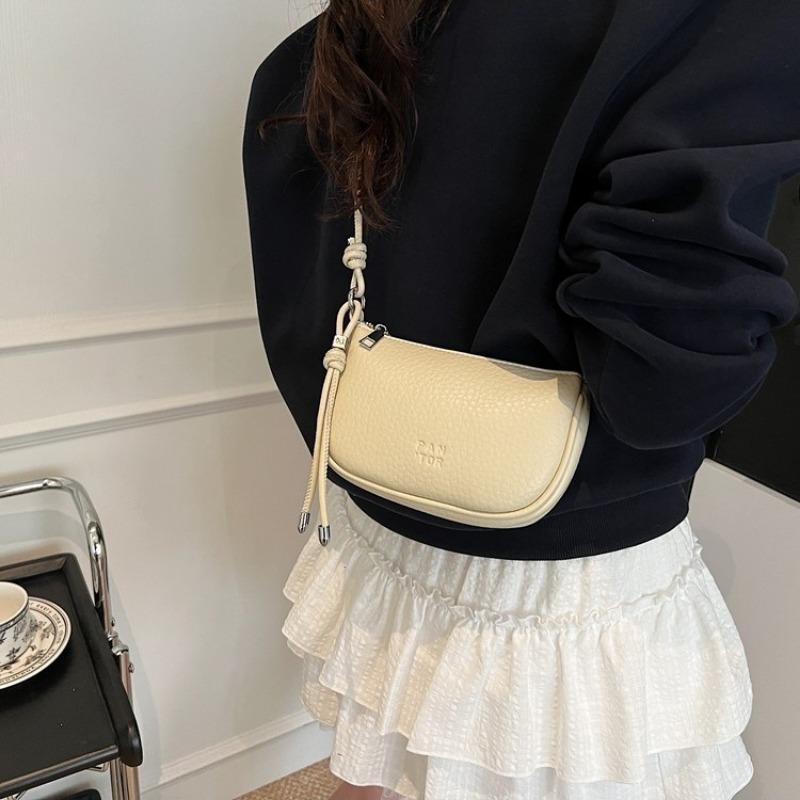 Premium Texture Small Bag Women's Summer New Versatile Fashion Shoulder Messenger Bag Niche Saddle Bag