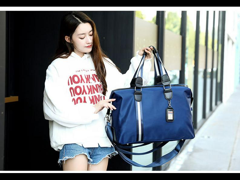 Men's Large Capacity Waterproof Business & Travel Handbags