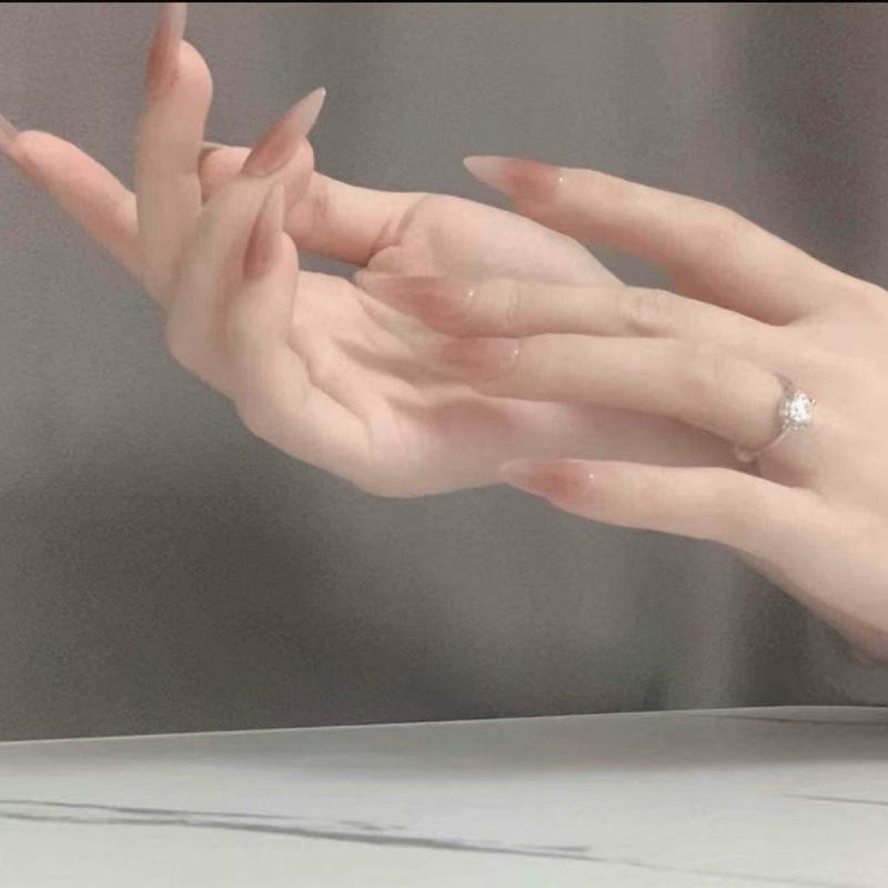 Ganlu Temple Almond Nude Gradient Press-on Nails with Tool Kit – Free Shipping S (Fits most people)