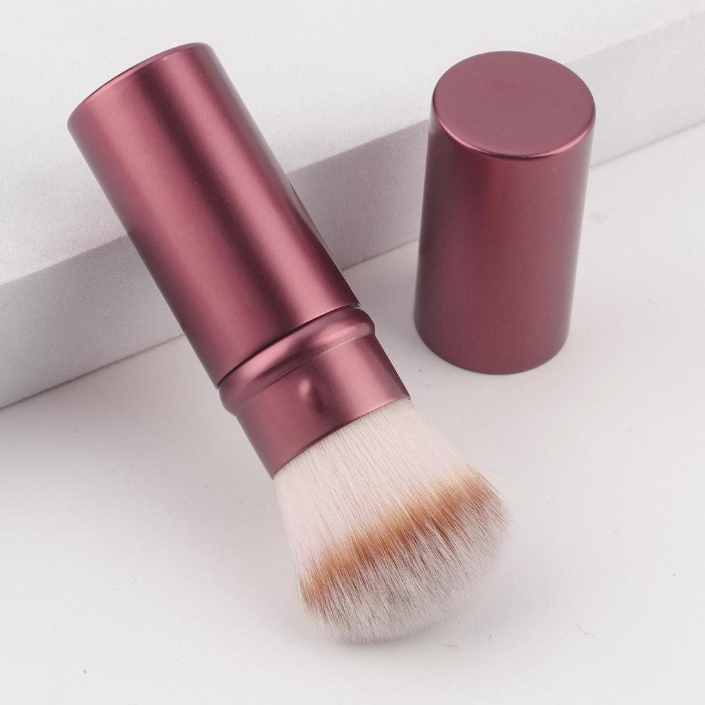 Retractable Travel Makeup Brush: Portable Blush & Powder Tool