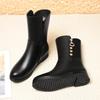 Inverno Couro Macio Conforto Quente Botas de Cano Médio para Mulheres Metal Decorativo Sapatos de Algodão Mães Pelúcia Flats Botas de Neve