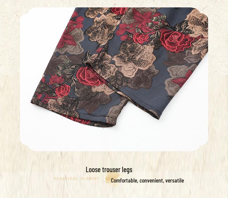 Stylish Short-Sleeved Printed Casual Summer Set for Middle-Aged Women, Lightweight Plus Size Pajamas, Versatile for Home or Outdoor Wear.