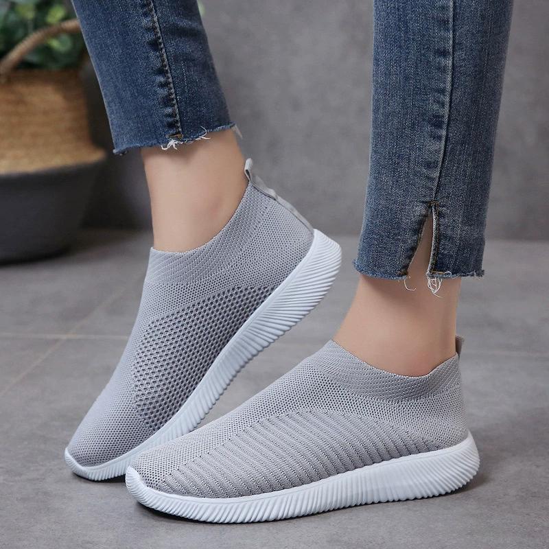 Women's Shoes Lightweight Breathable Mesh Slip-On Sneakers Black White Sport Running for Casual Party Fashion Ladies Shoes