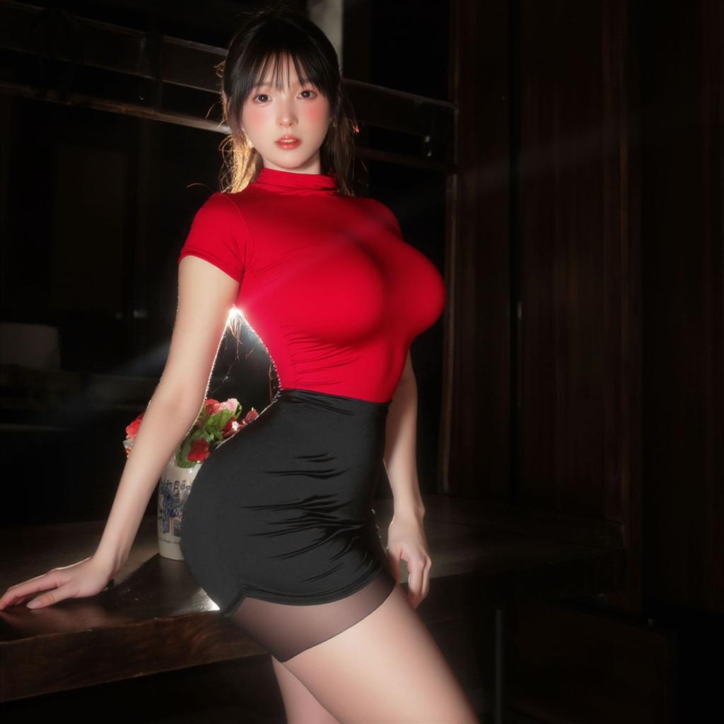 The new sex secretary can cut two breasts and wear fun clothes, sex underwear, pure desire and sexy suit.