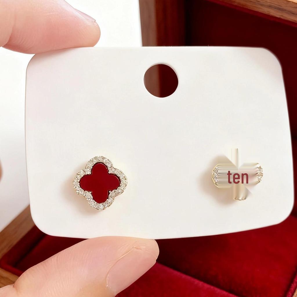 Elegant Four-Leaf Clover Stud Earrings - Chic, Luxury Fashion Accessory