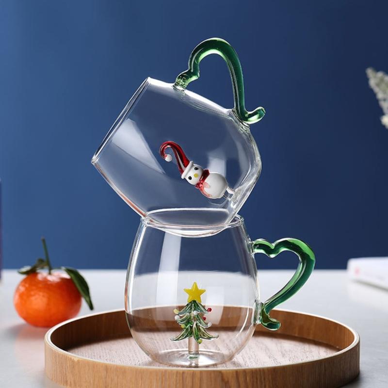 Unique Christmas Glass Mug Elegant 3D Christmas Glasswares Wreath Designs Cup for Holiday Celebration