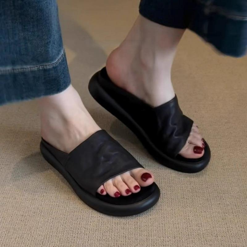 Thick-soled Women's Shoes Versatile Flip-flops for Outerwear