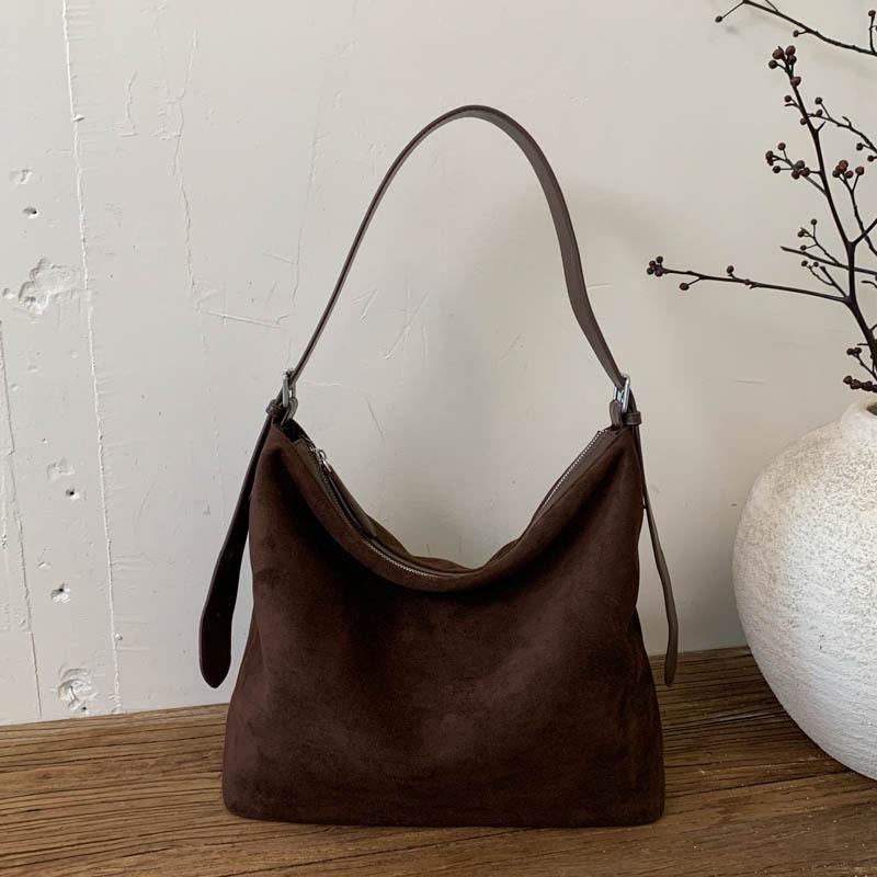 2025 Autumn and Winter New Fashion Large-capacity Women's Bag Casual Tote Bag Korean Version Niche Trend Shoulder Messenger Bag