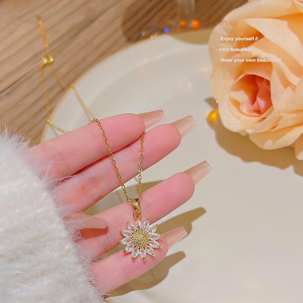 2025 Luxury Titanium-Clad Women's Summer Necklace - Non-Fading, High-End Design