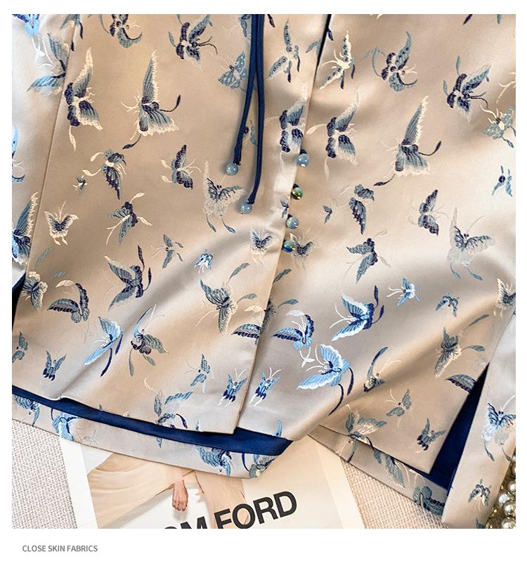 2025 Retro Chinese Style Embroidered Vest with Frog Button - Women's Sleeveless Top for Spring and Autumn