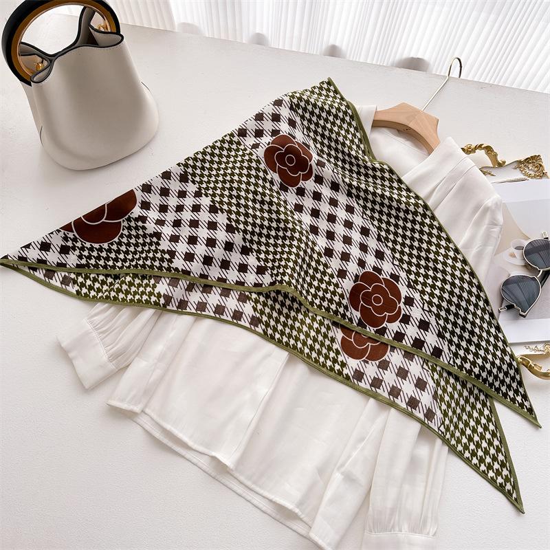 Thousand Birds Grid Flower Herringbone Velvet Printed Triangle Scarf Shawl External Scarf Headscarf Fashion Autumn And Winter Scarf