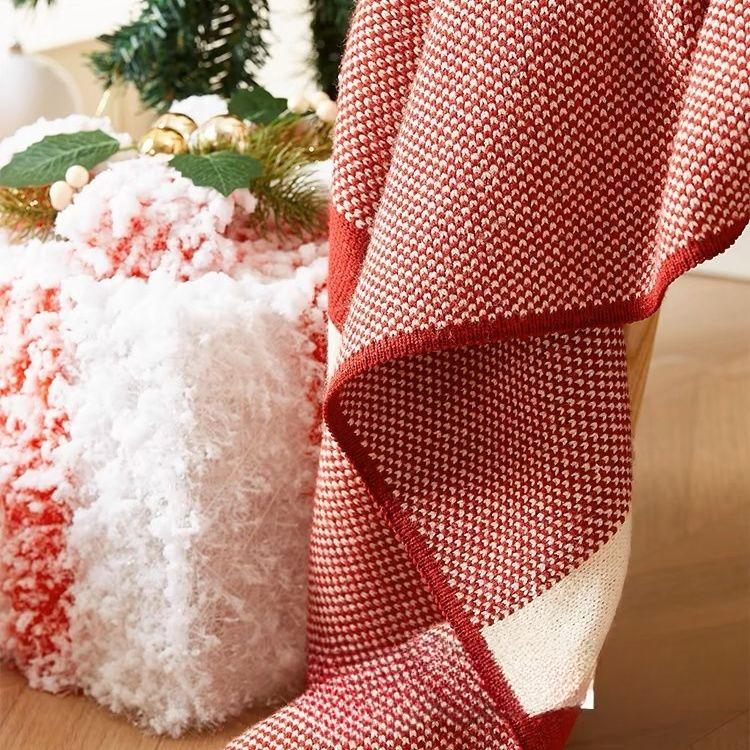 Festive Red Decorative Sofa Throw Blanket - Double-Sided Knitted Office Nap Cover for Holidays