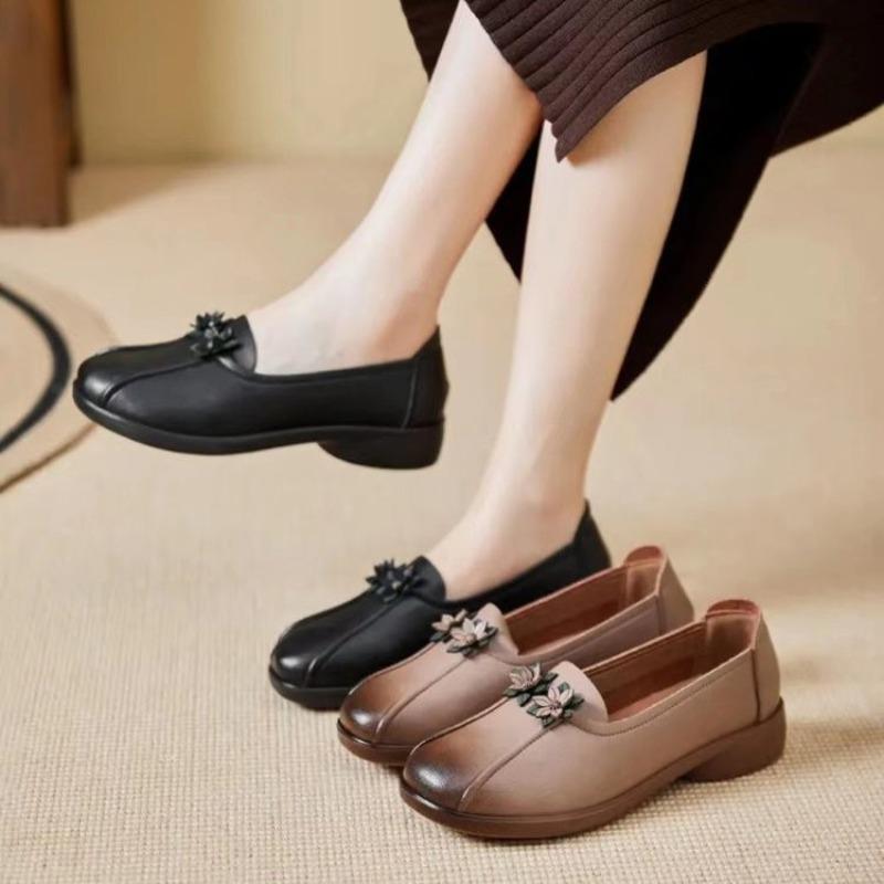 Shoes retro round head single shoes shallow mouth comfortable versatile one pedal women's shoes soft sole soft leather