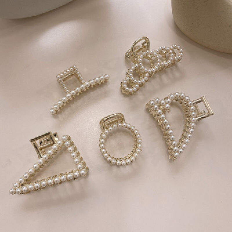 

Gold Metal Pearl Half-Bow Hair Clip 5 rings