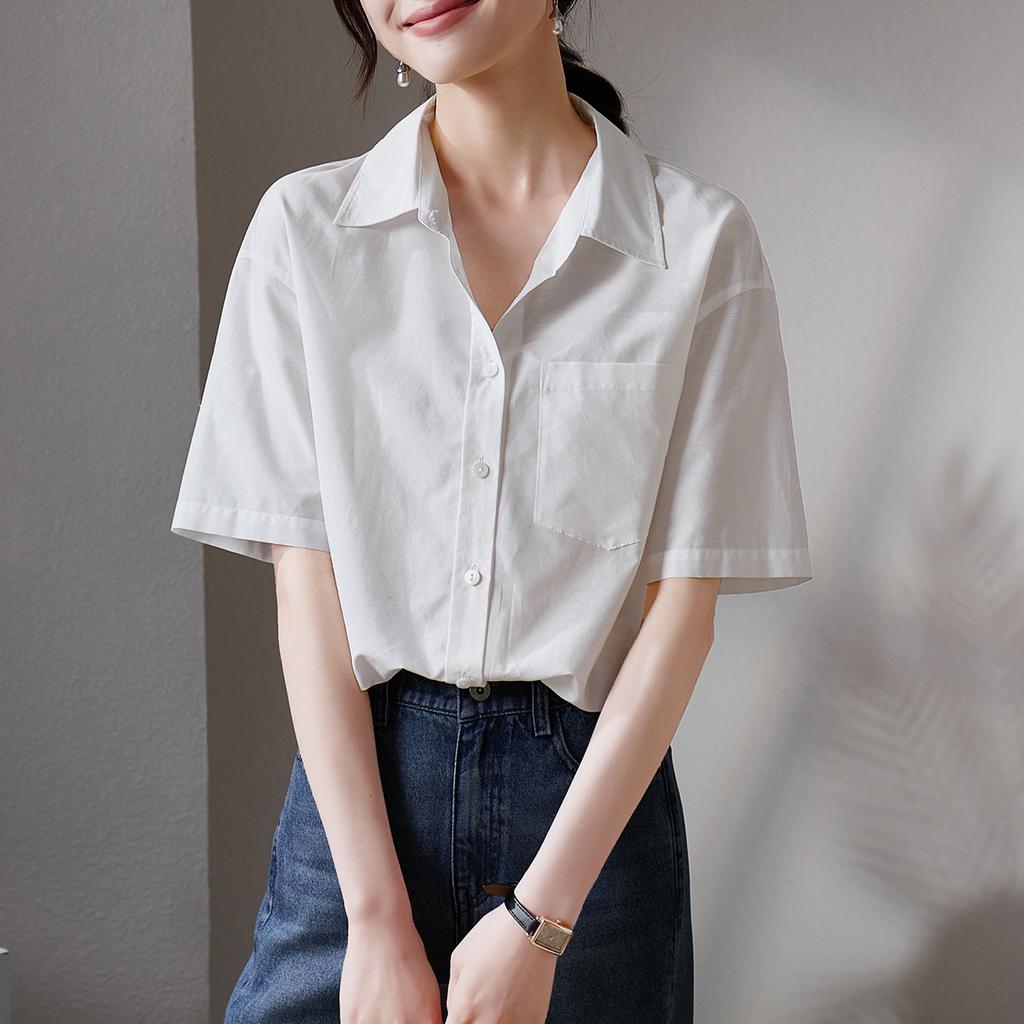 Simple commuting short sleeved shirt for women in 2026 summer, thin, fashionable, loose, versatile, solid color casual shirt