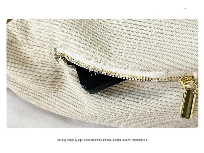 Trendige Cord Schultertasche mit Falten für Damen - Kollektion 2025