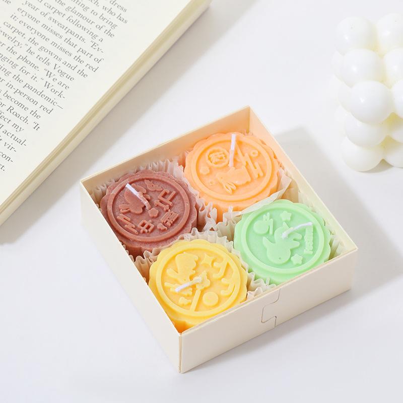 

Mid-Autumn Festival Mooncake Shape Scented Candle Creative Atmosphere Souvenir Scented Candle Home Decoration Round Moon Rabbit 4 packs