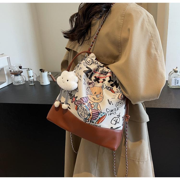 New Beautiful Niche Armpit Bag Large Capacity Foreign Style Bag Women's Fashion Trend Cute Shoulder Bag