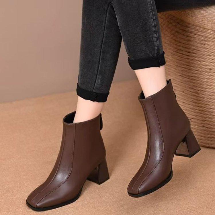 Soft leather thick heel short boots women's 2025 autumn and winter new velvet square head, medium heel soft sole retro temperament short leather bo